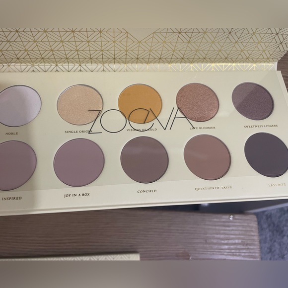 ZOEVA Blanc Fusion Eyeshadow Palette - Picture 3 of 7